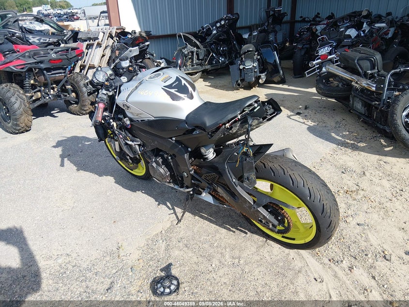 2017 YAMAHA YZFR6 auction photo 3