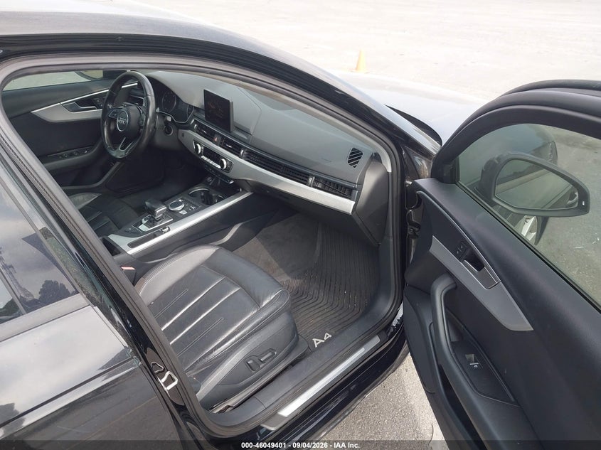 2017 AUDI A4 auction photo 5