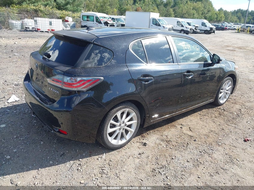 2013 LEXUS CT 200H auction photo 4