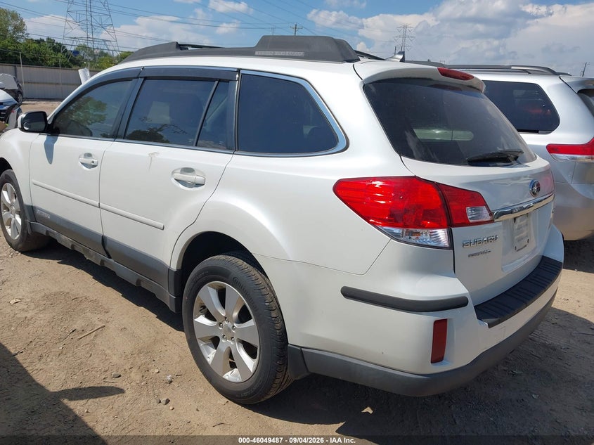 2011 SUBARU OUTBACK auction photo 3