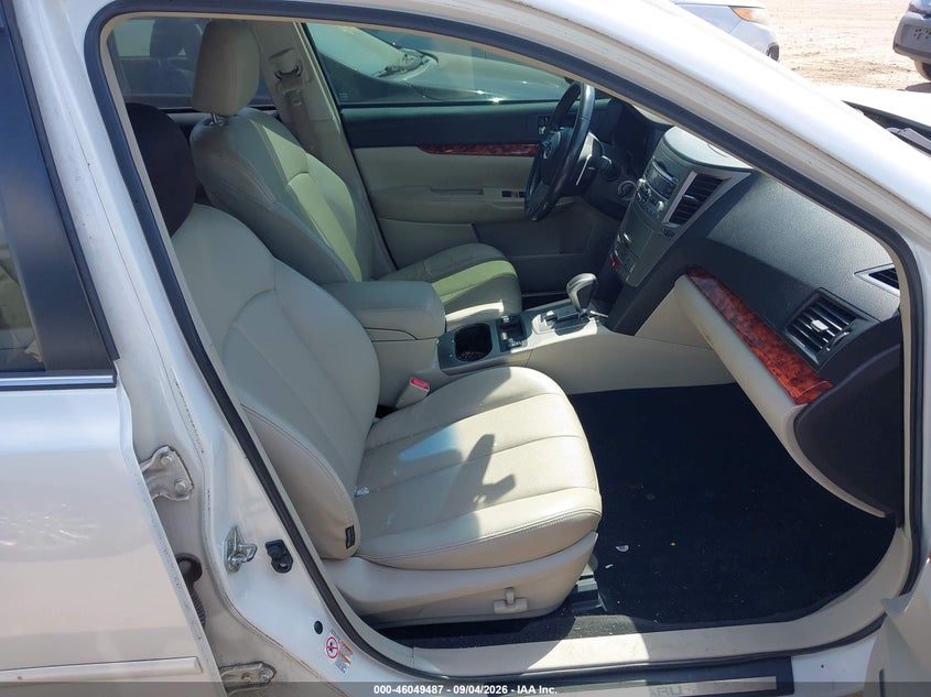 2011 SUBARU OUTBACK auction photo 5