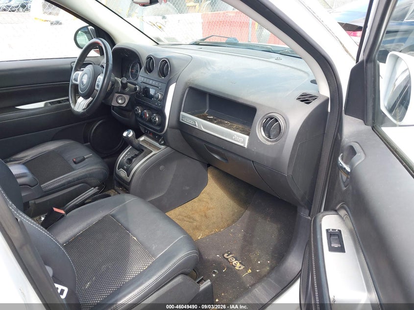 2016 JEEP COMPASS auction photo 5
