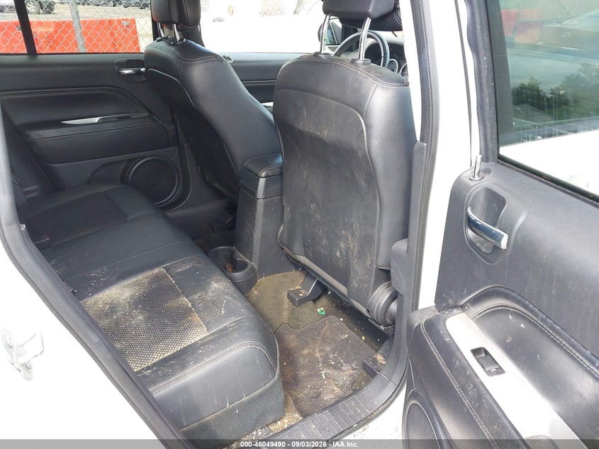 2016 JEEP COMPASS auction photo 8