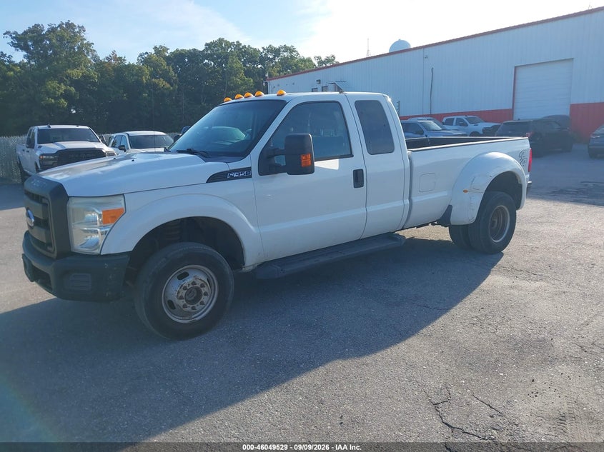 2011 FORD F-350 auction photo 2