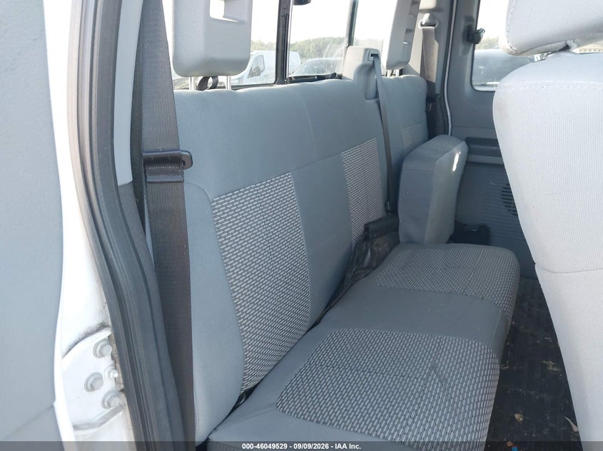 2011 FORD F-350 auction photo 8