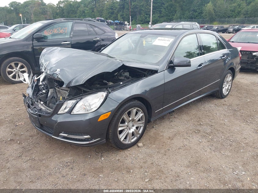2013 MERCEDES-BENZ E 350 4MATIC · Фото 2