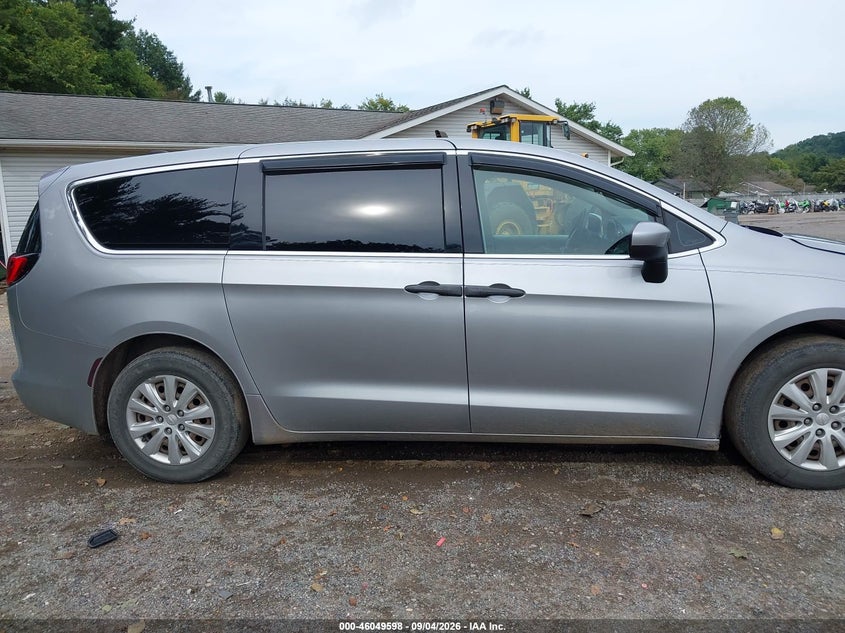 CHRYSLER PACIFICA 2018 VIN 2C4RC1AG0JR275116