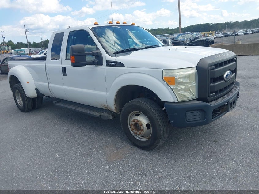 2011 FORD F-350 — zdjęcie z aukcji