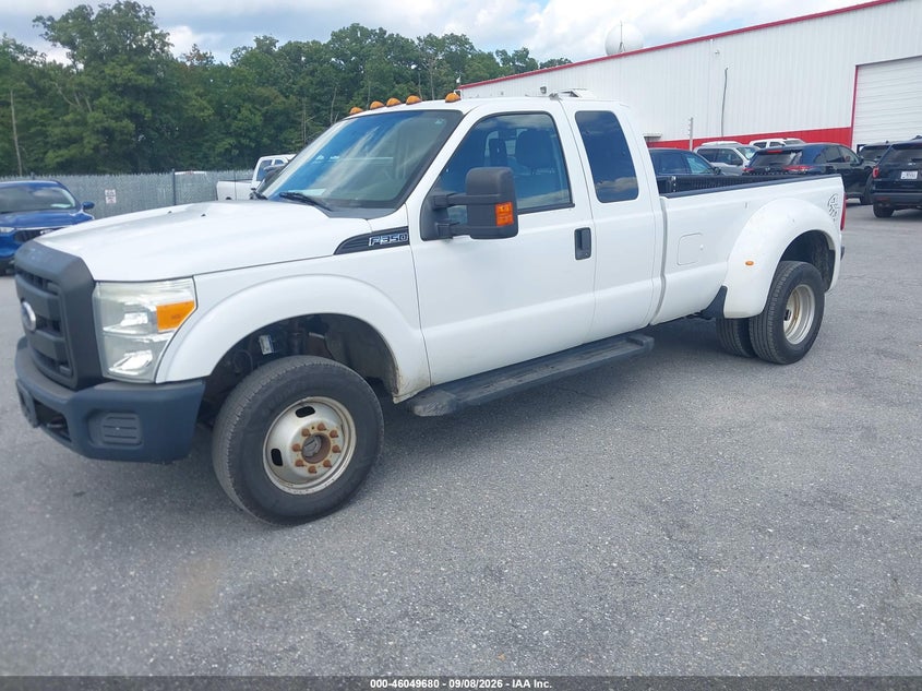 2011 FORD F-350 — zdjęcie 2