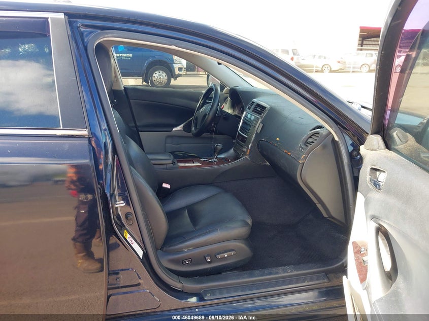 2006 LEXUS IS 250 auction photo 5