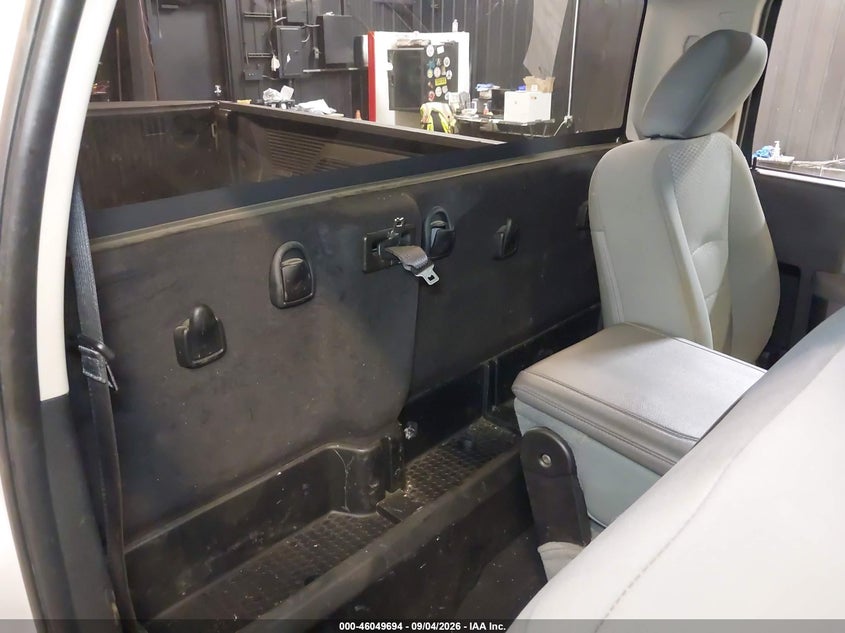 2019 RAM 1500 CLASSIC auction photo 8