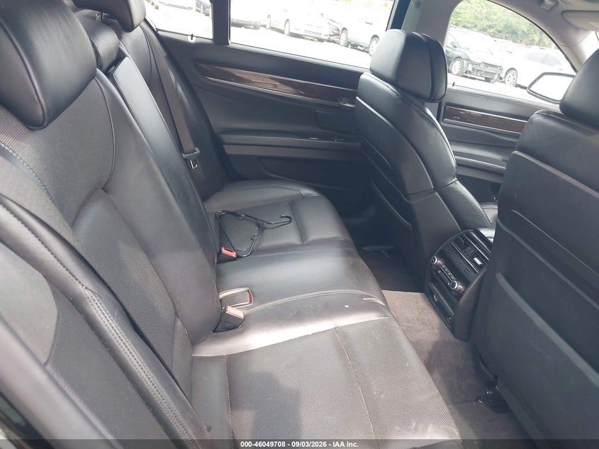 2012 BMW 750I auction photo 8