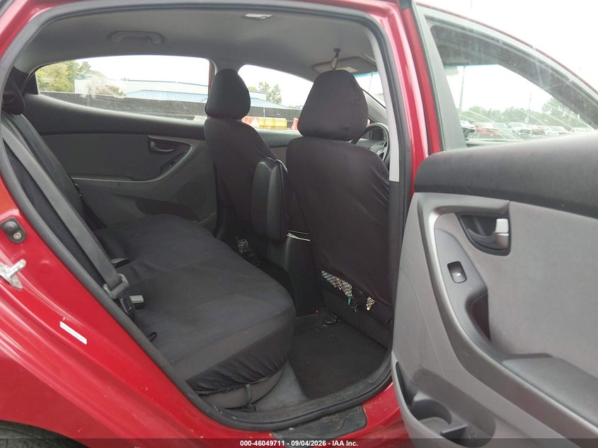 2014 HYUNDAI ELANTRA auction photo 8