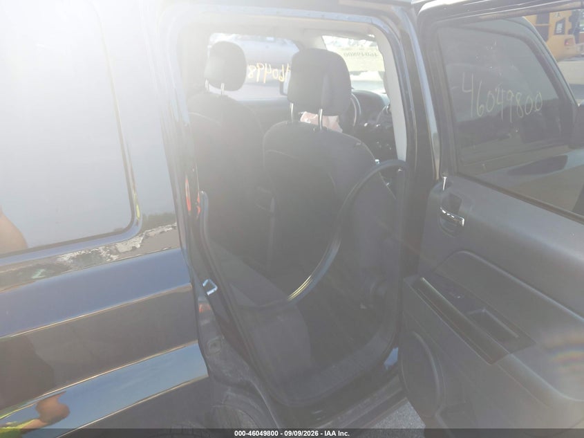 2016 JEEP PATRIOT LATITUDE · Фото 8