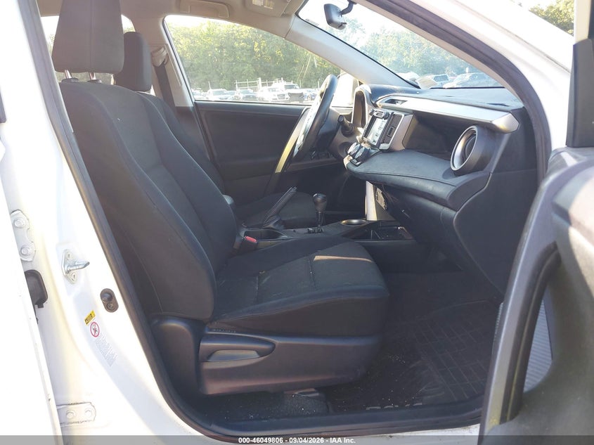 2015 TOYOTA RAV4 auction photo 5