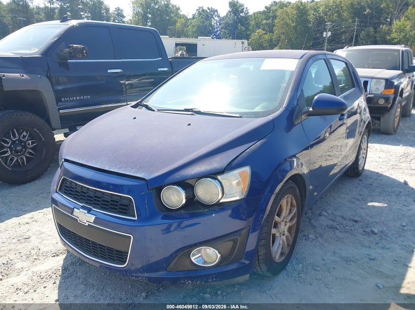 2013 CHEVROLET SONIC auction photo 2