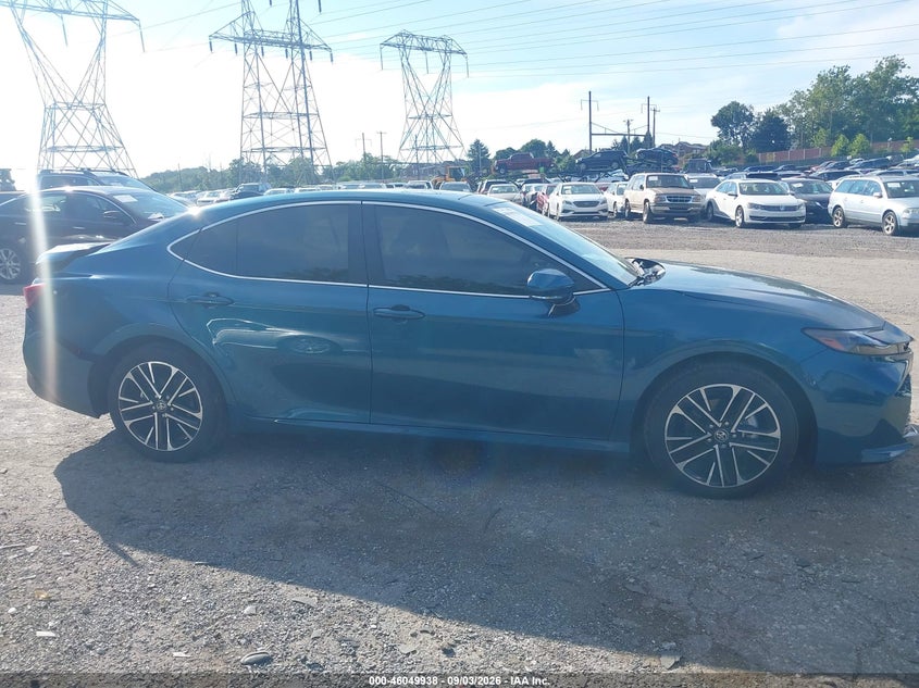 TOYOTA CAMRY - zdjęcie 14