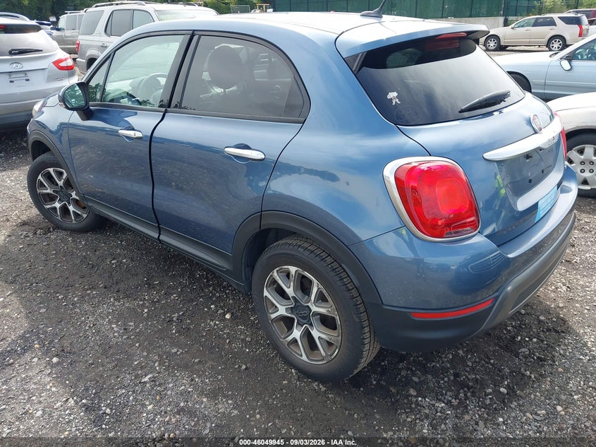 2017 FIAT 500X auction photo 3