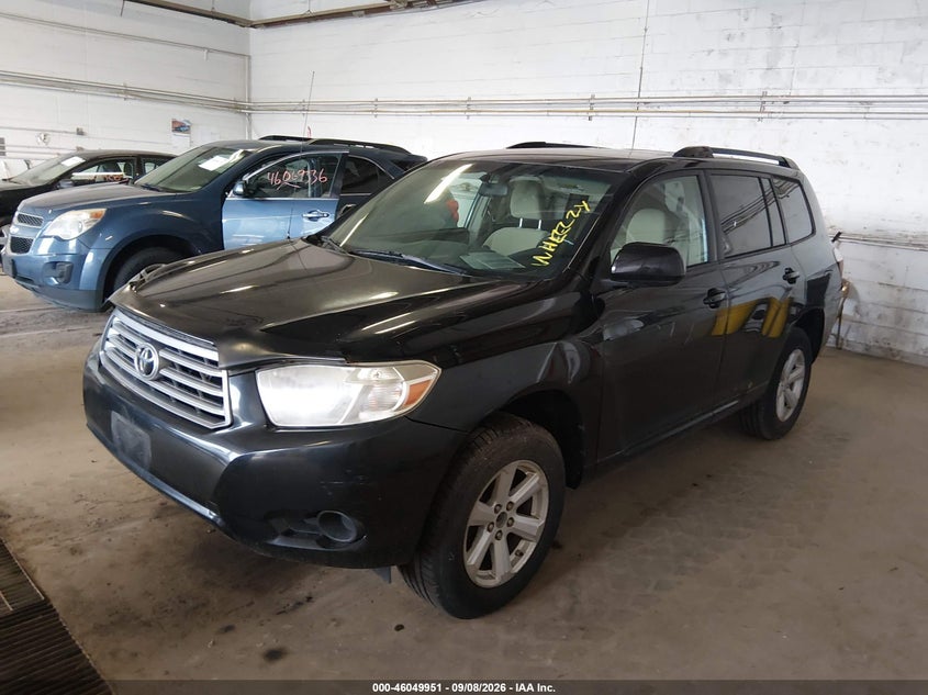 2010 TOYOTA HIGHLANDER auction photo 2