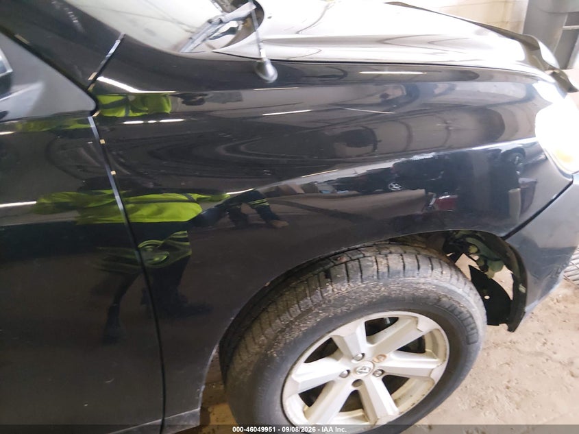2010 TOYOTA HIGHLANDER auction photo 6