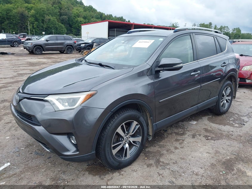 Vin: jtmrfrevxjj229571, lot: 46549533, toyota rav4 xle 20182