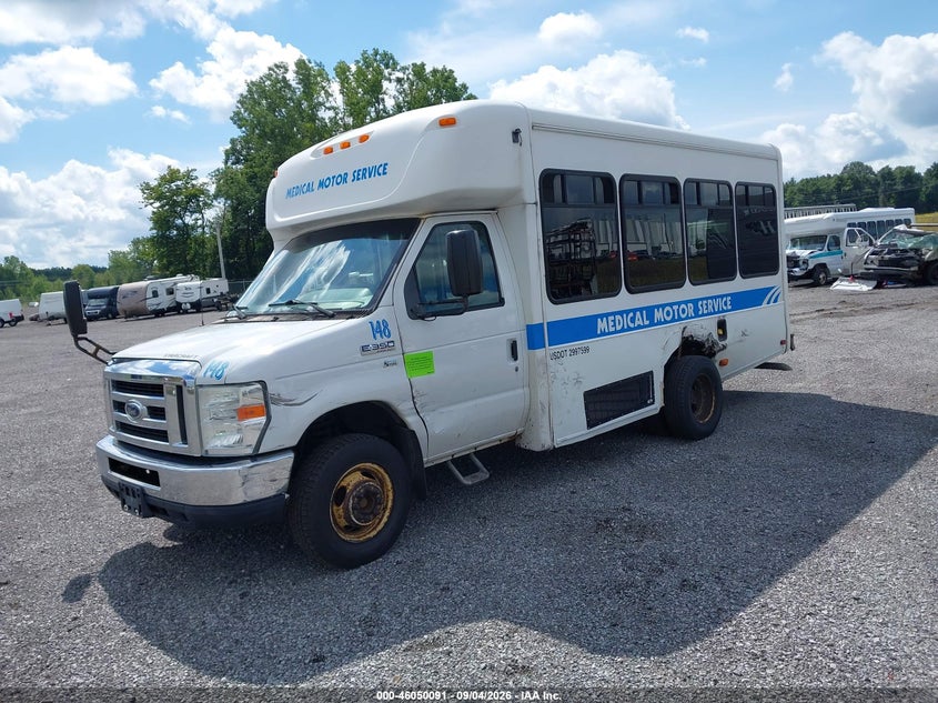 2013 STARCRAFT RV COMPANY E-350 CUTAWAY auction photo 2