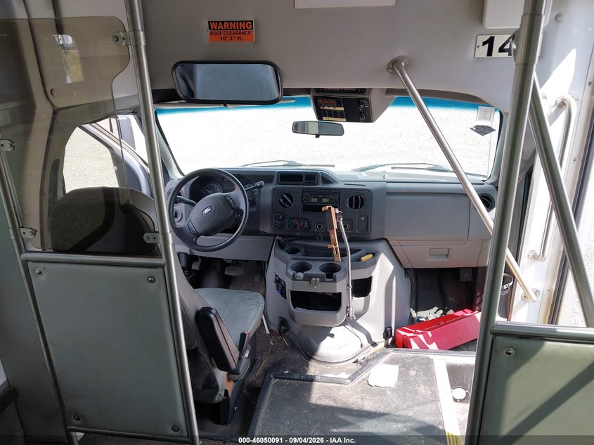 2013 STARCRAFT RV COMPANY E-350 CUTAWAY auction photo 7