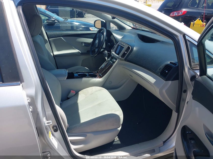 2010 TOYOTA VENZA auction photo 5