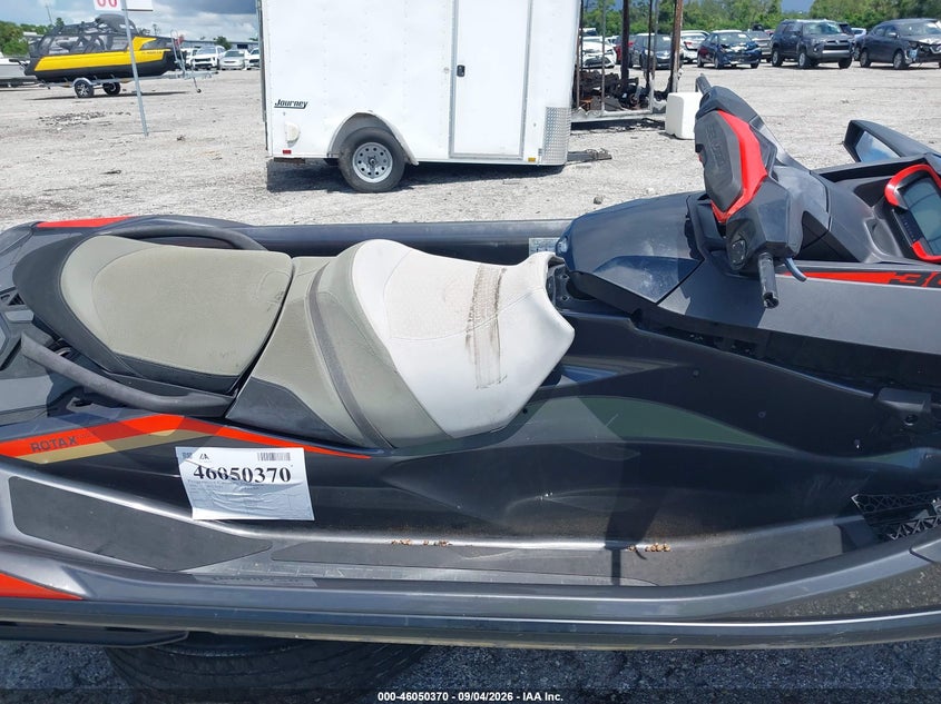 2020 SEADOO RXT auction photo 5
