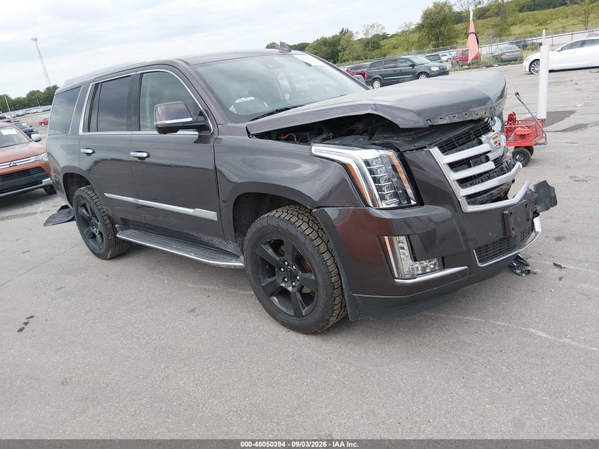 Vin: 1gys4ckj4gr101160, lot: 46549880, cadillac escalade premium collection 2016 img_1