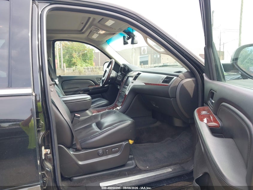 2008 CADILLAC ESCALADE auction photo 5