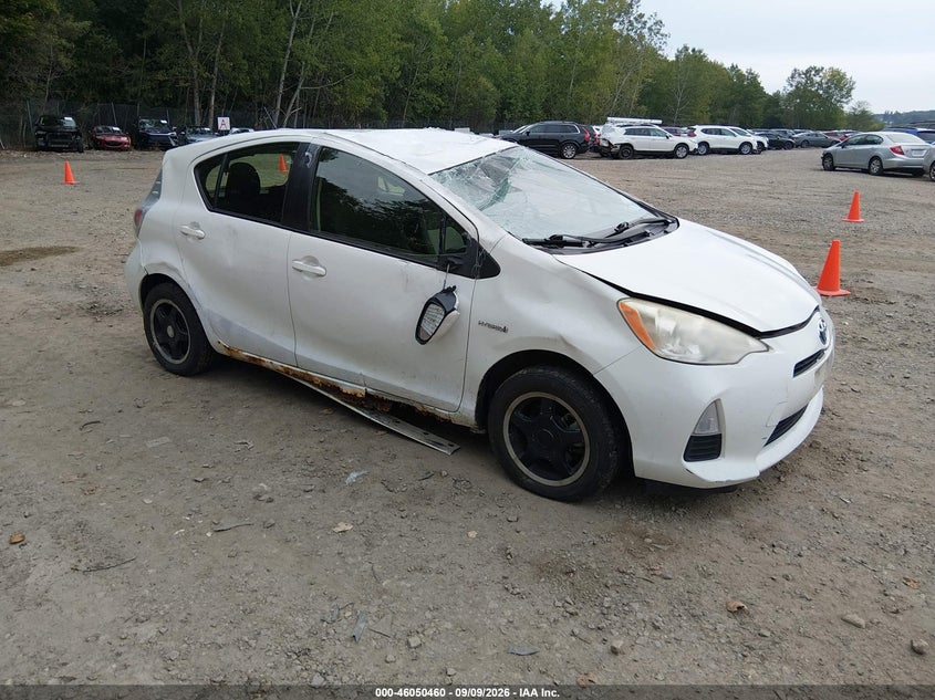 2013 TOYOTA PRIUS C TWO