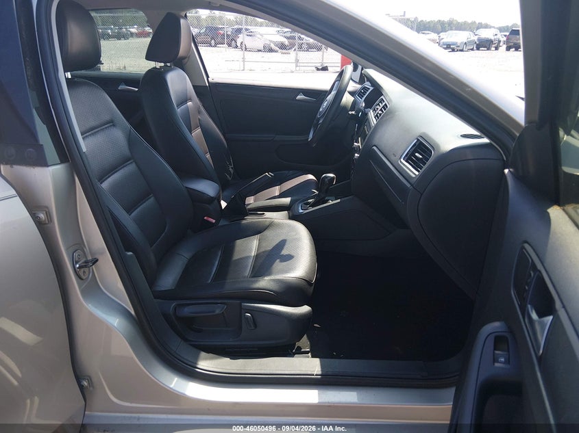 2014 VOLKSWAGEN JETTA auction photo 5