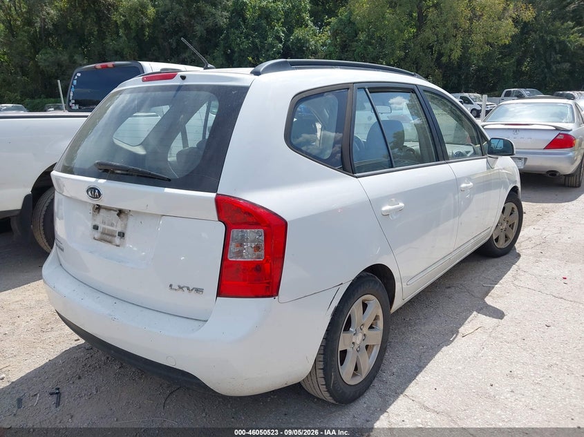 2008 KIA RONDO auction photo 4