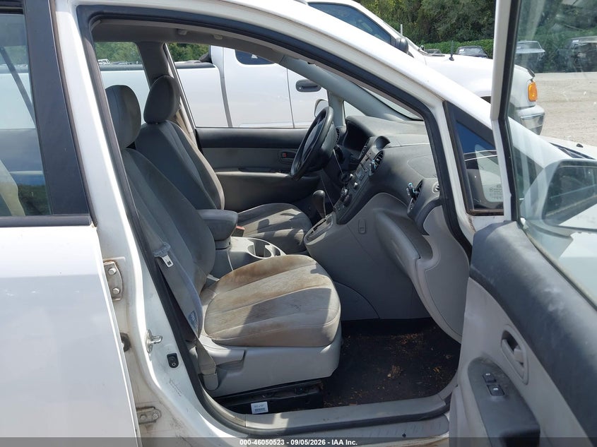 2008 KIA RONDO auction photo 5
