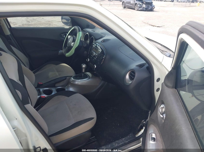 NISSAN JUKE 2011 VIN JN8AF5MR9BT011108