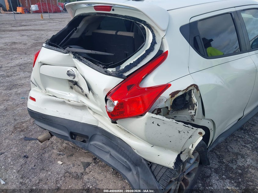 NISSAN JUKE 2011 VIN JN8AF5MR9BT011108