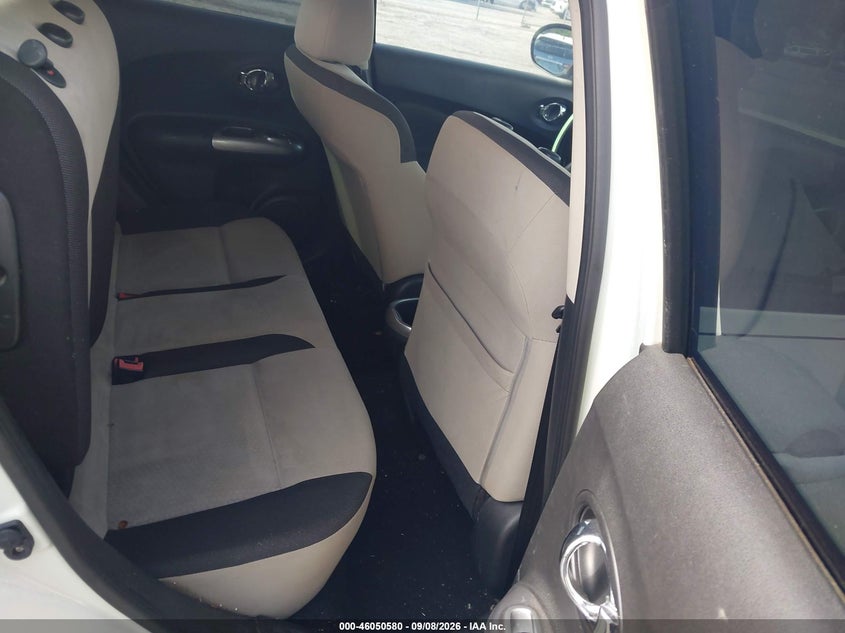 NISSAN JUKE 2011 VIN JN8AF5MR9BT011108