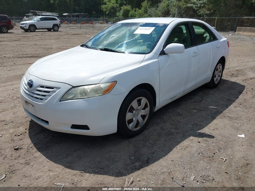 2009 TOYOTA CAMRY auction photo 2