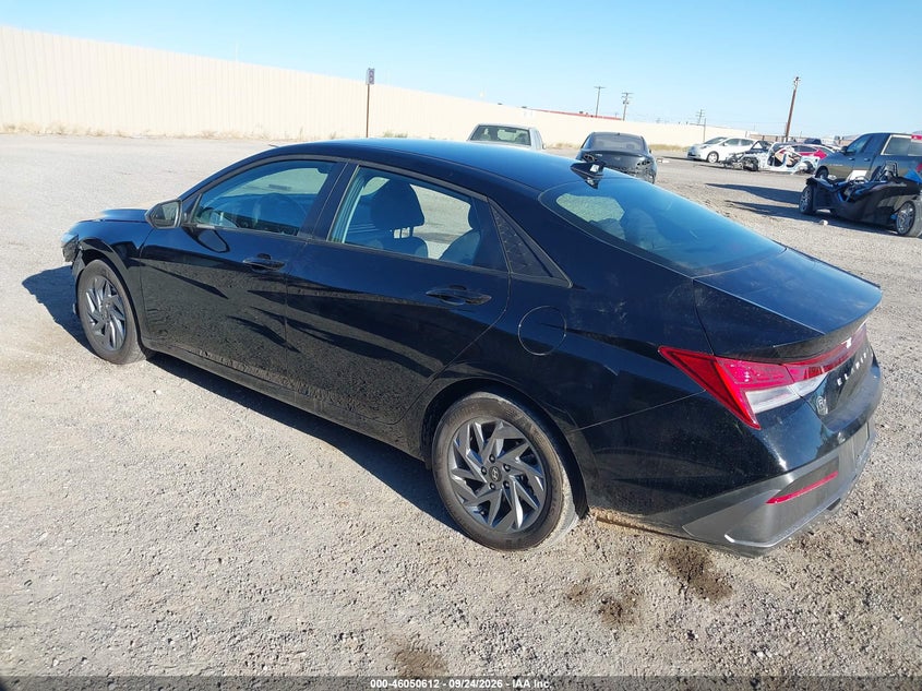 Vin: kmhlm4djxtu192659, lot: 46550104, hyundai elantra hybrid blue 20263