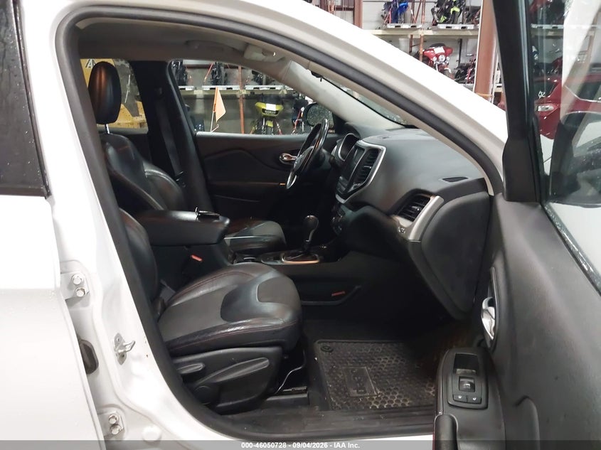 2014 JEEP CHEROKEE auction photo 5