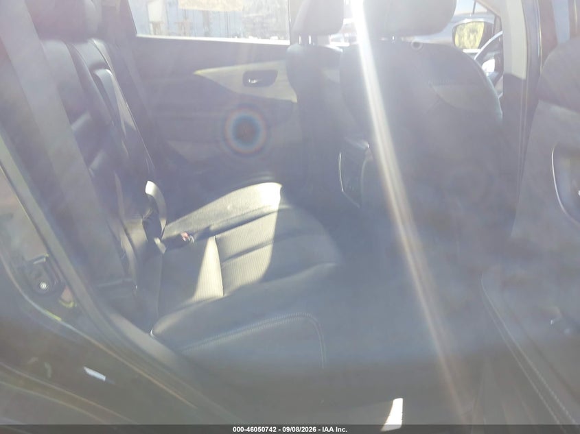 2015 NISSAN MURANO auction photo 8