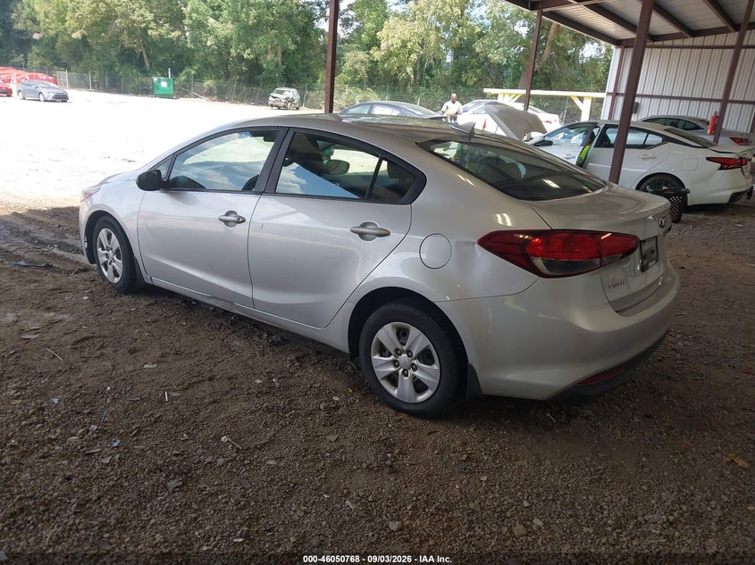 2017 KIA FORTE auction photo 3