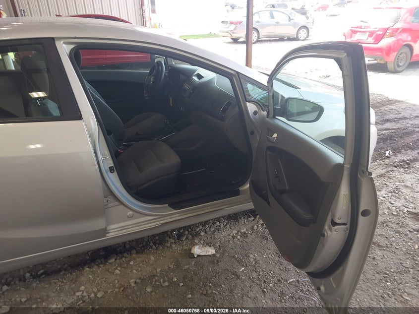 2017 KIA FORTE auction photo 5