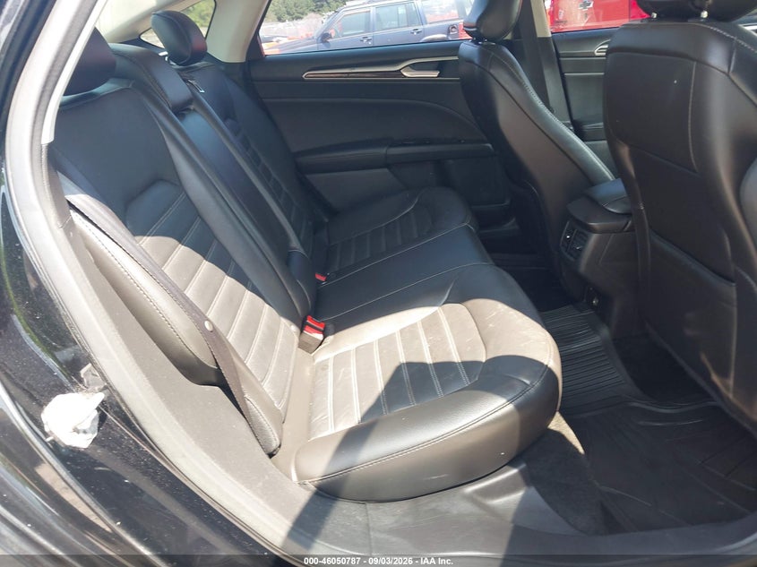 2016 FORD FUSION auction photo 8