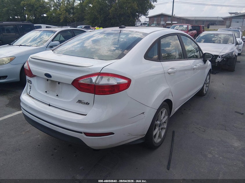 2015 FORD FIESTA auction photo 4