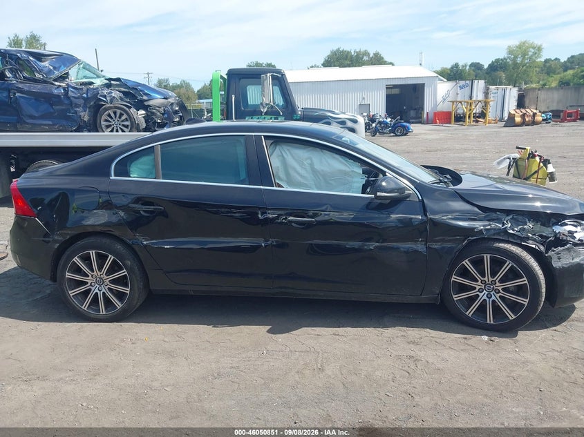 2017 VOLVO S60 INSCRIPTION T5 · Фото 13