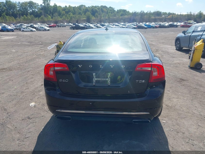 2017 VOLVO S60 INSCRIPTION T5 · Фото 16