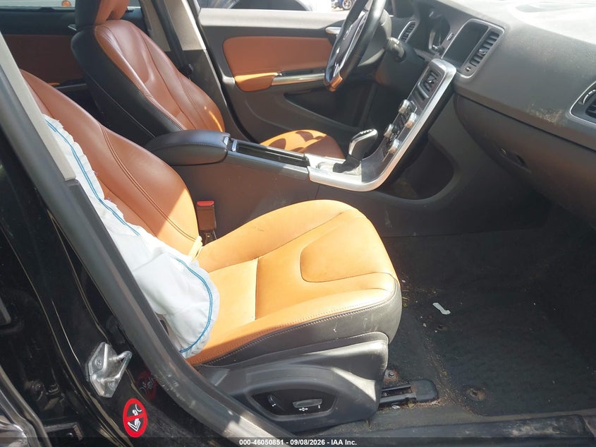 2017 VOLVO S60 INSCRIPTION T5 · Фото 5