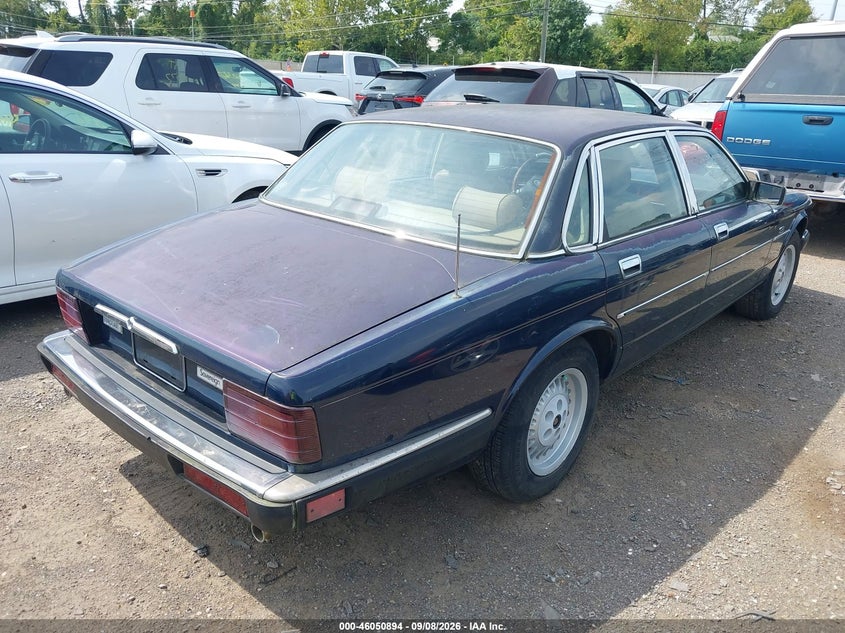 1990 JAGUAR XJ6 auction photo 4
